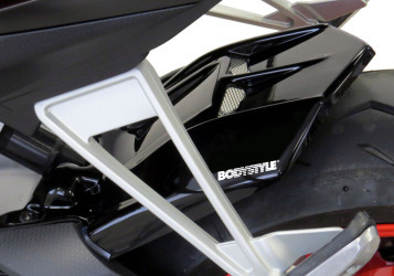 BODYSTYLE Raceline Hinterradabdeckung Carbon Look ABE passt für APRILIA RS 660(2