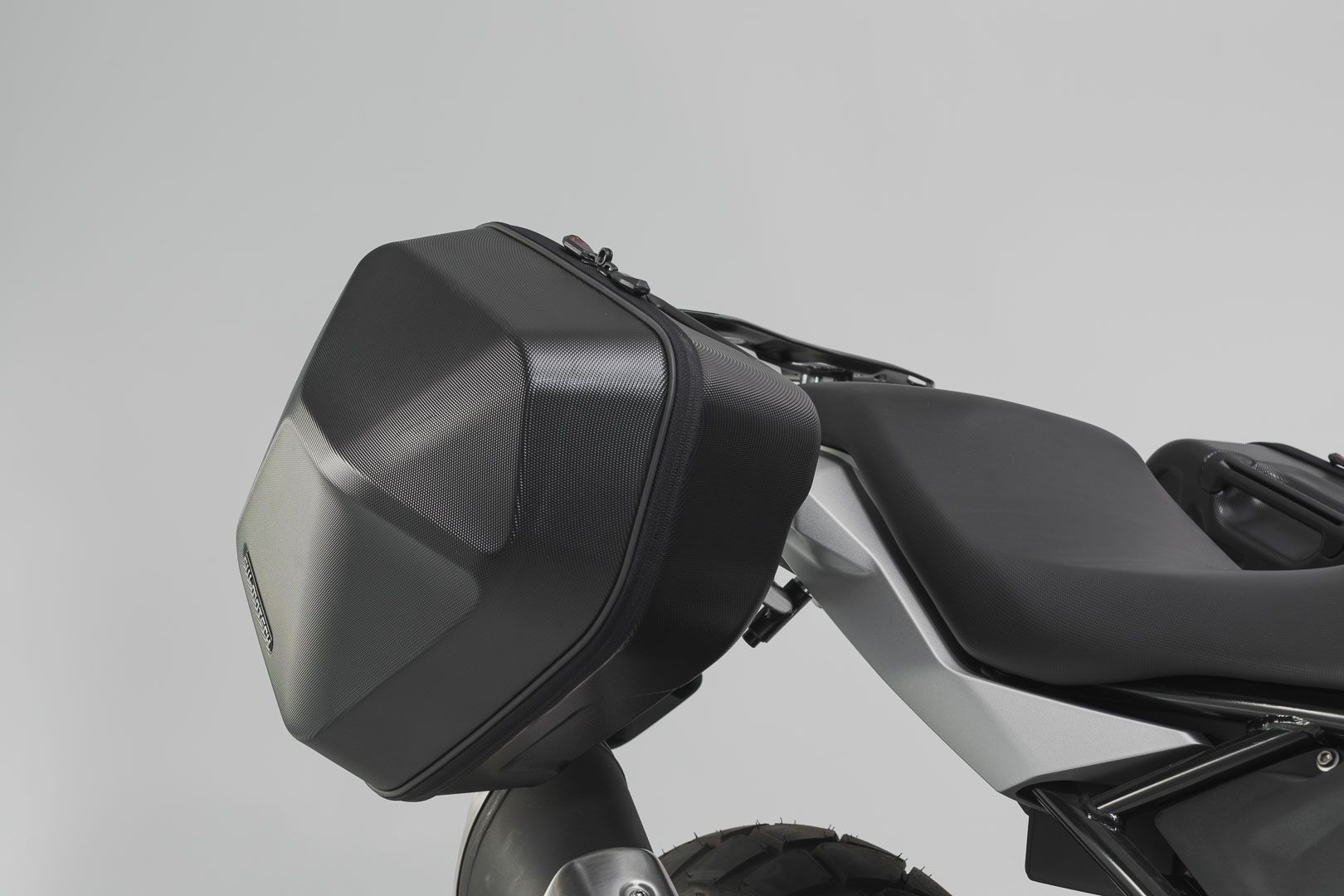 SW-Motech URBAN ABS Seitenkoffer-System 2x 16,5l   passt für BMW G 310 GS(17-)