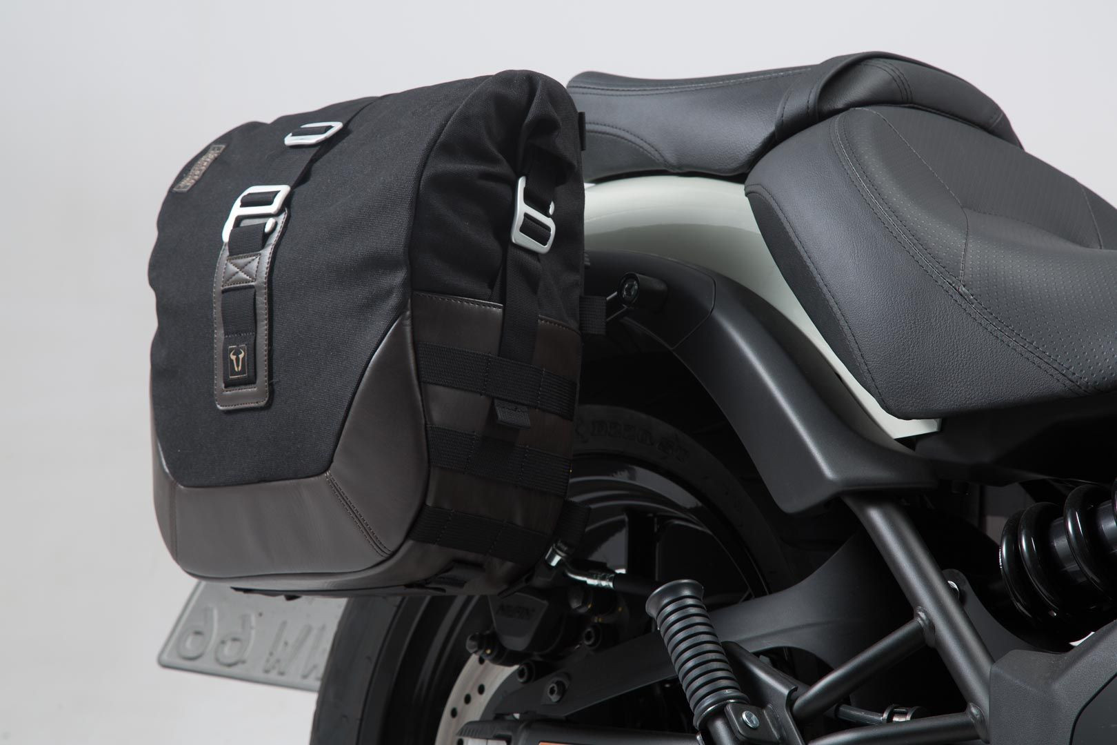 SW-Motech Legend Gear Seitentaschen-System LC Kawasaki Vulcan S(16-) Set