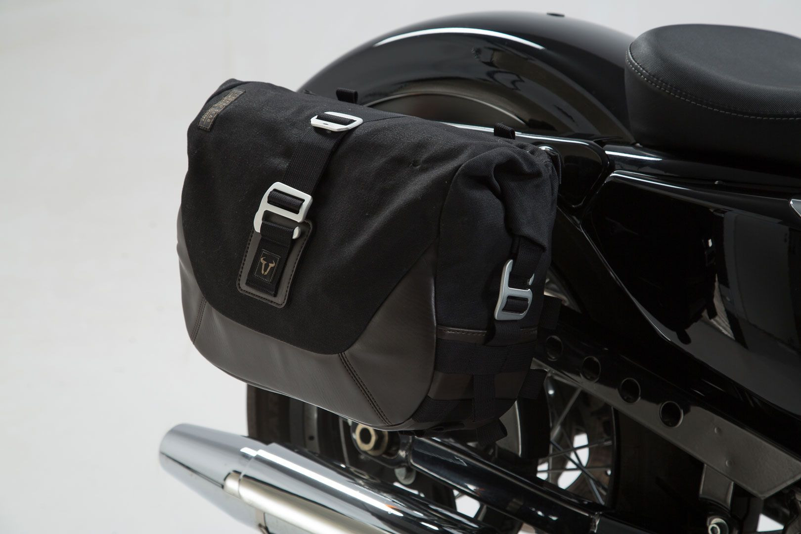SW-Motech Legend Gear Seitentaschen-System LC passt für Harley-Davidson Sportster Modelle(04-)