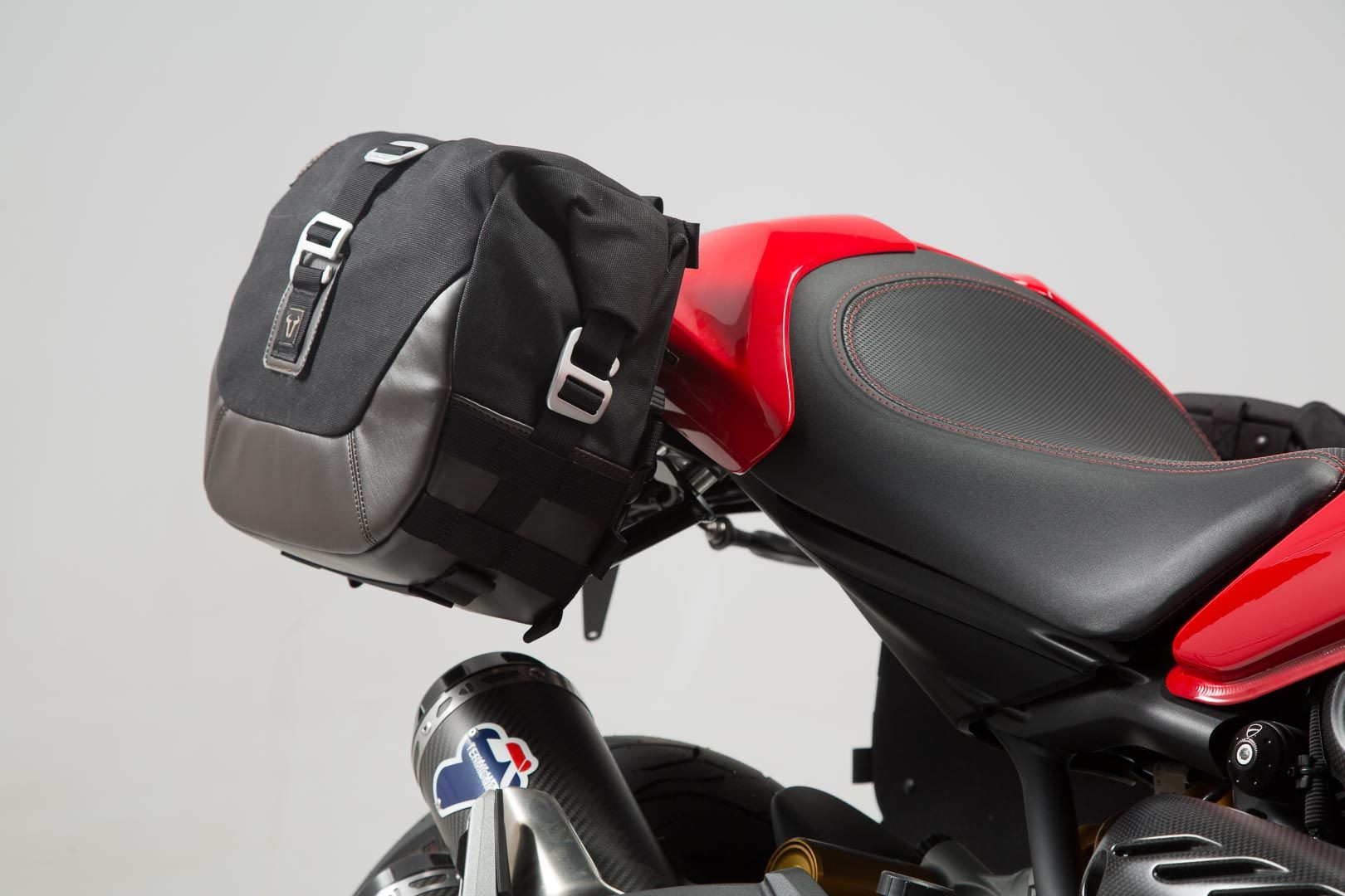 SW-Motech Legend Gear Seitentaschen-System LC passt für Ducati Monster 797(16-)