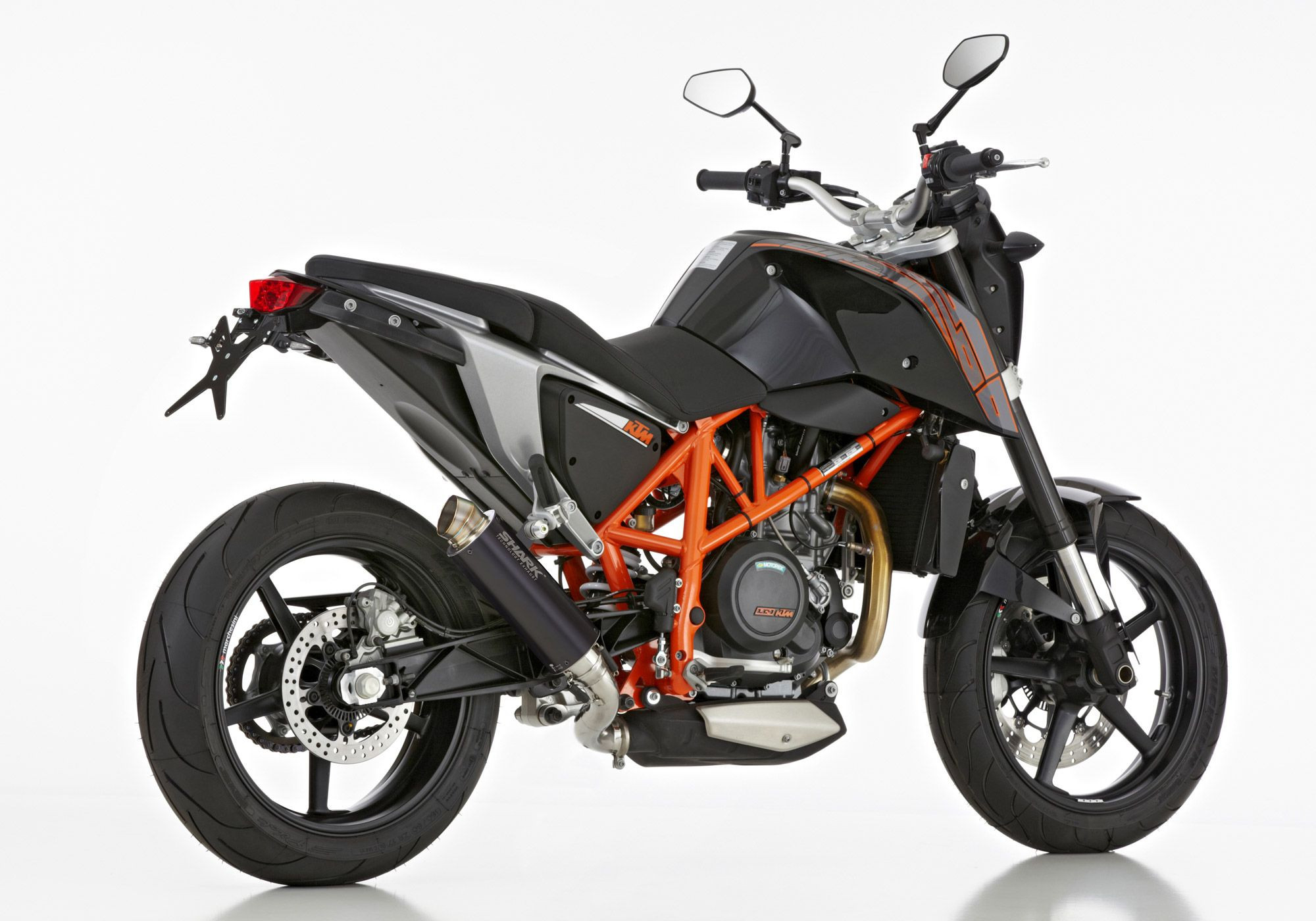 SHARK SRC 4 Auspuff Short schwarz EG-BE passt für KTM 695 Duke & R