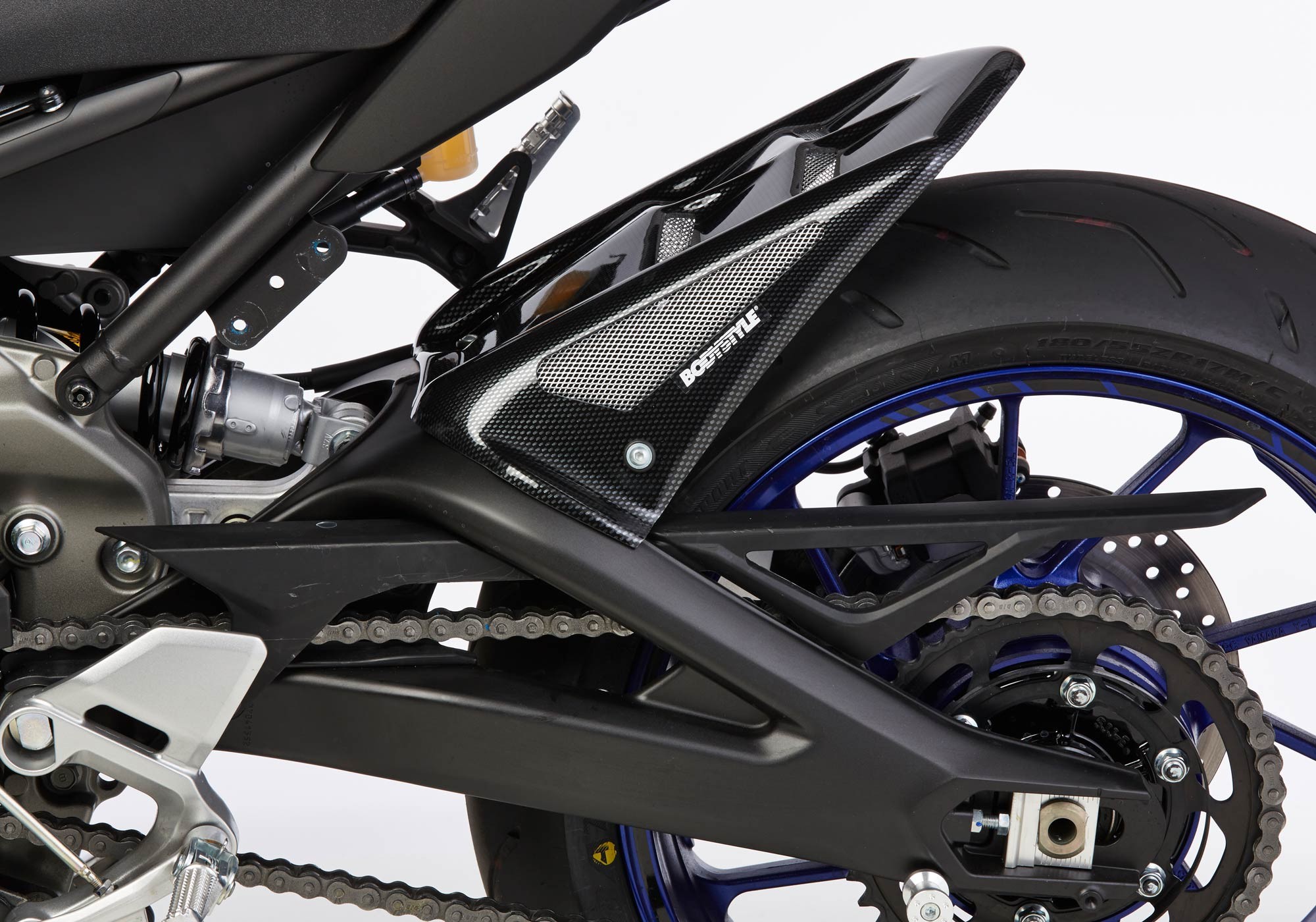 BODYSTYLE Raceline Hinterradabdeckung Carbon Look ABE passt für Yamaha MT-09, Sport Tracker, Street Rallye, Tracer, XSR900