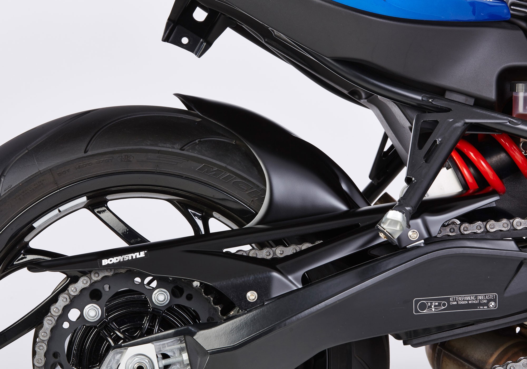 BODYSTYLE Sportsline Black Hinterradabdeckung schwarz-matt ABE passt für BMW F 800 R