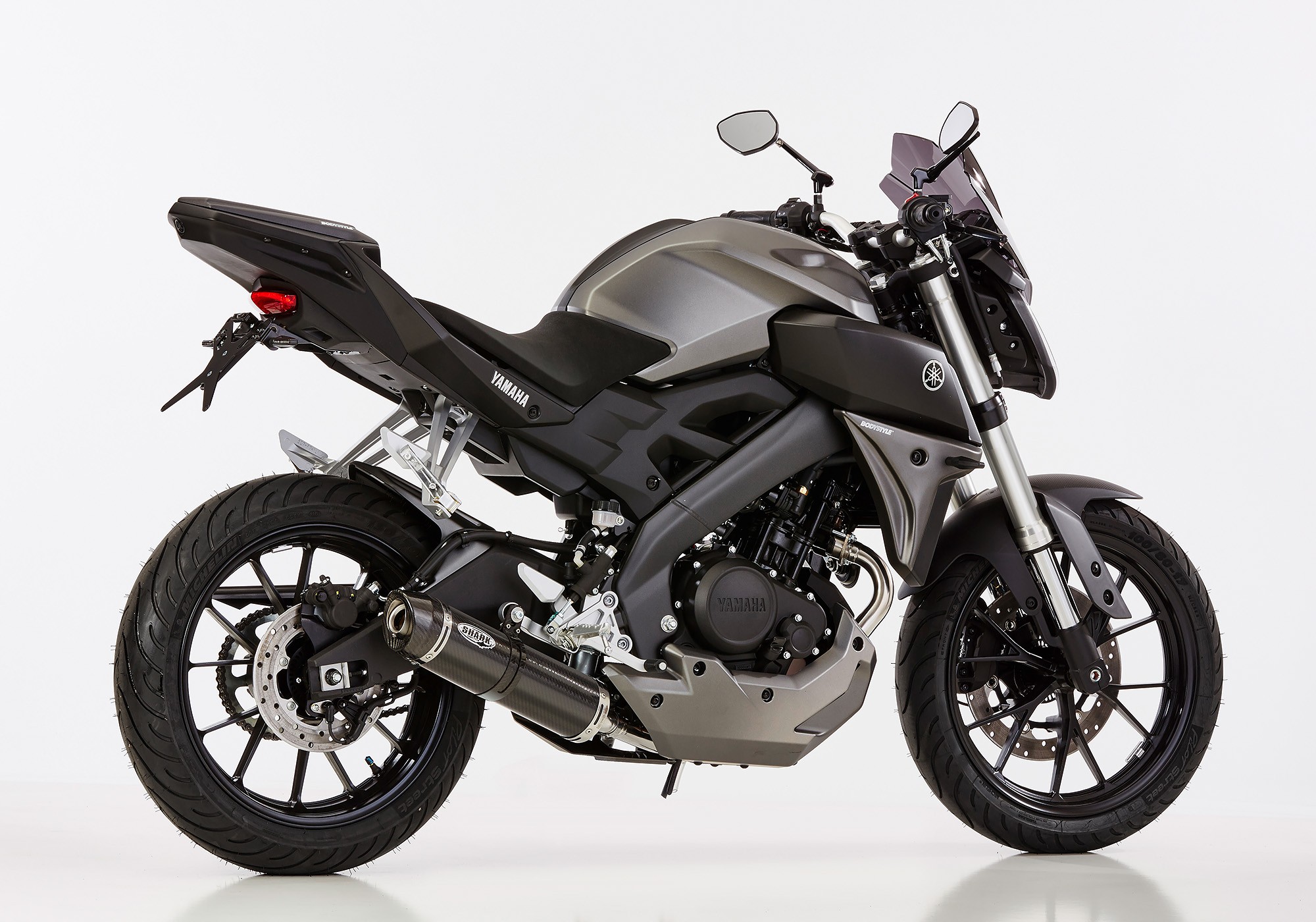 SHARK Street GP Auspuffanlage Carbon EG-BE passt für YAMAHA MT-125(17-19)/YZF-R1