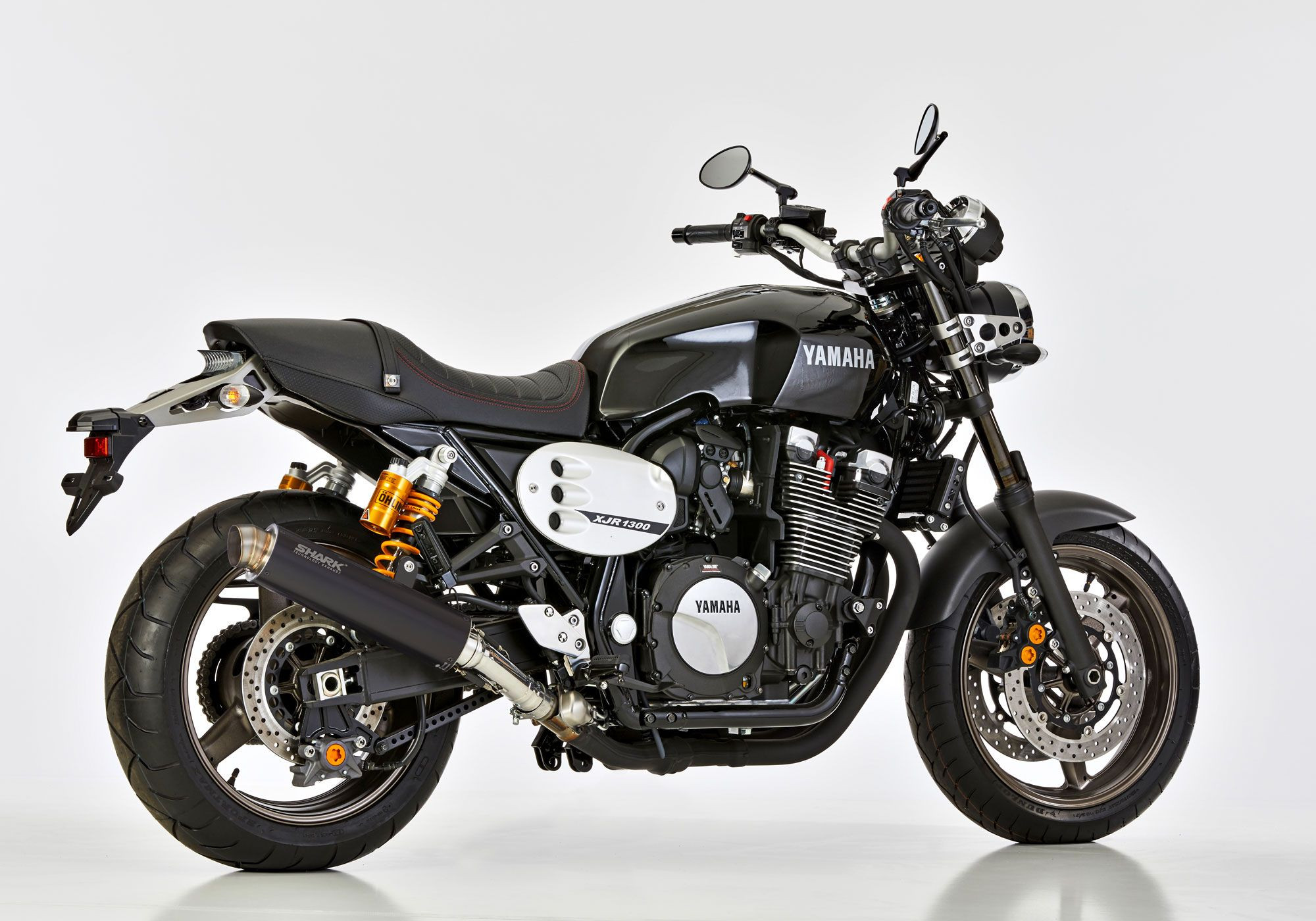 SHARK SRC 4 Auspuff schwarz EG-BE passt für YAMAHA XJR1300(07-16)