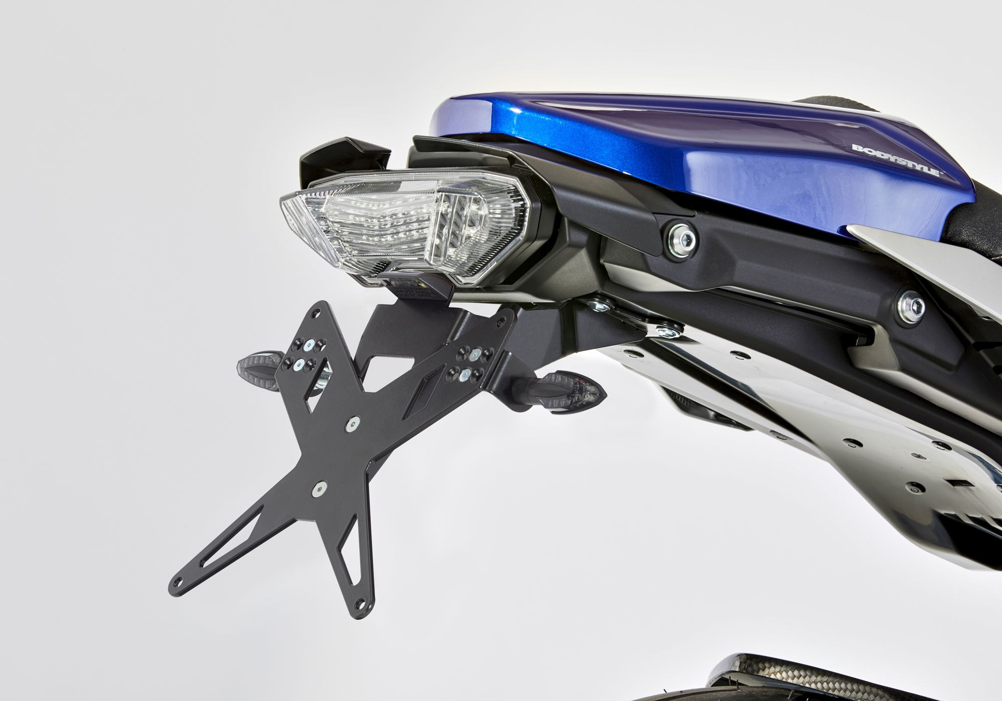 PROTECH X-SHAPE Kennzeichenhalter schwarz passt für YAMAHA MT-10 / SP(22-24)