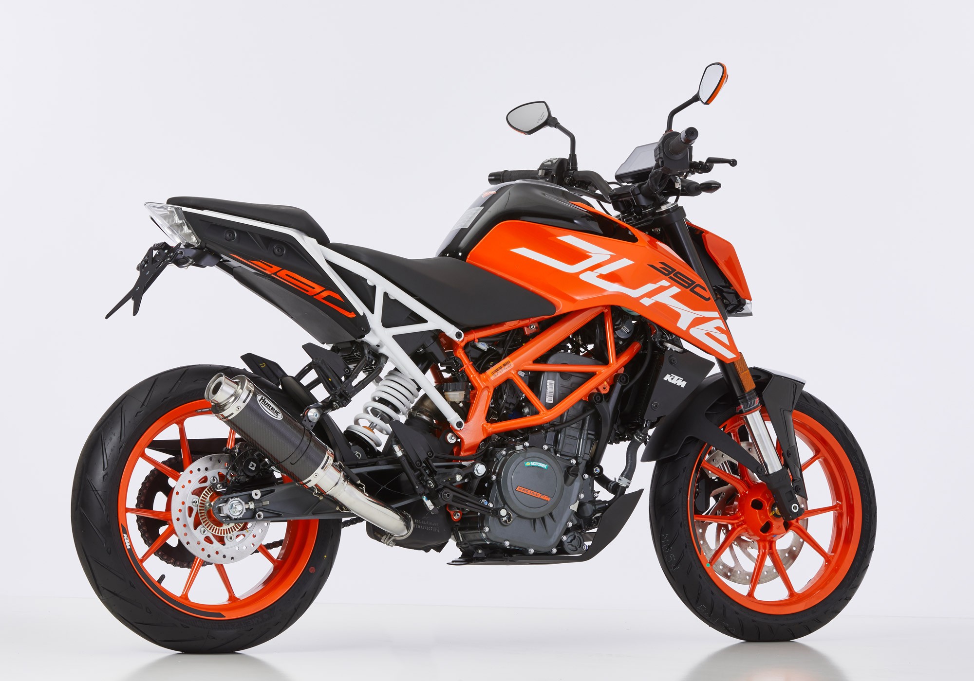 HURRIC Supersport Auspuff Short Carbon EG-BE passt für KTM 125 Duke(17-20)/250 D