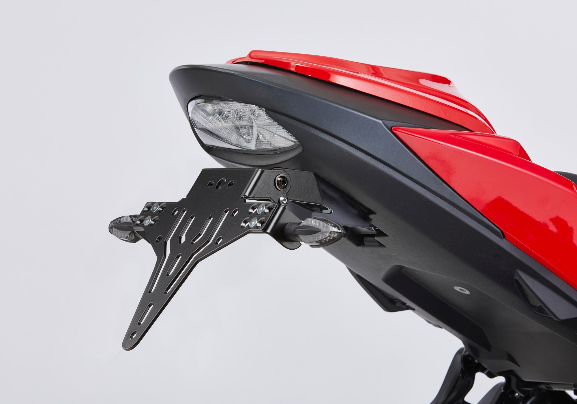 PROTECH V-SHAPE Kennzeichenhalter schwarz passt für SUZUKI GSX-S 750(17-21)