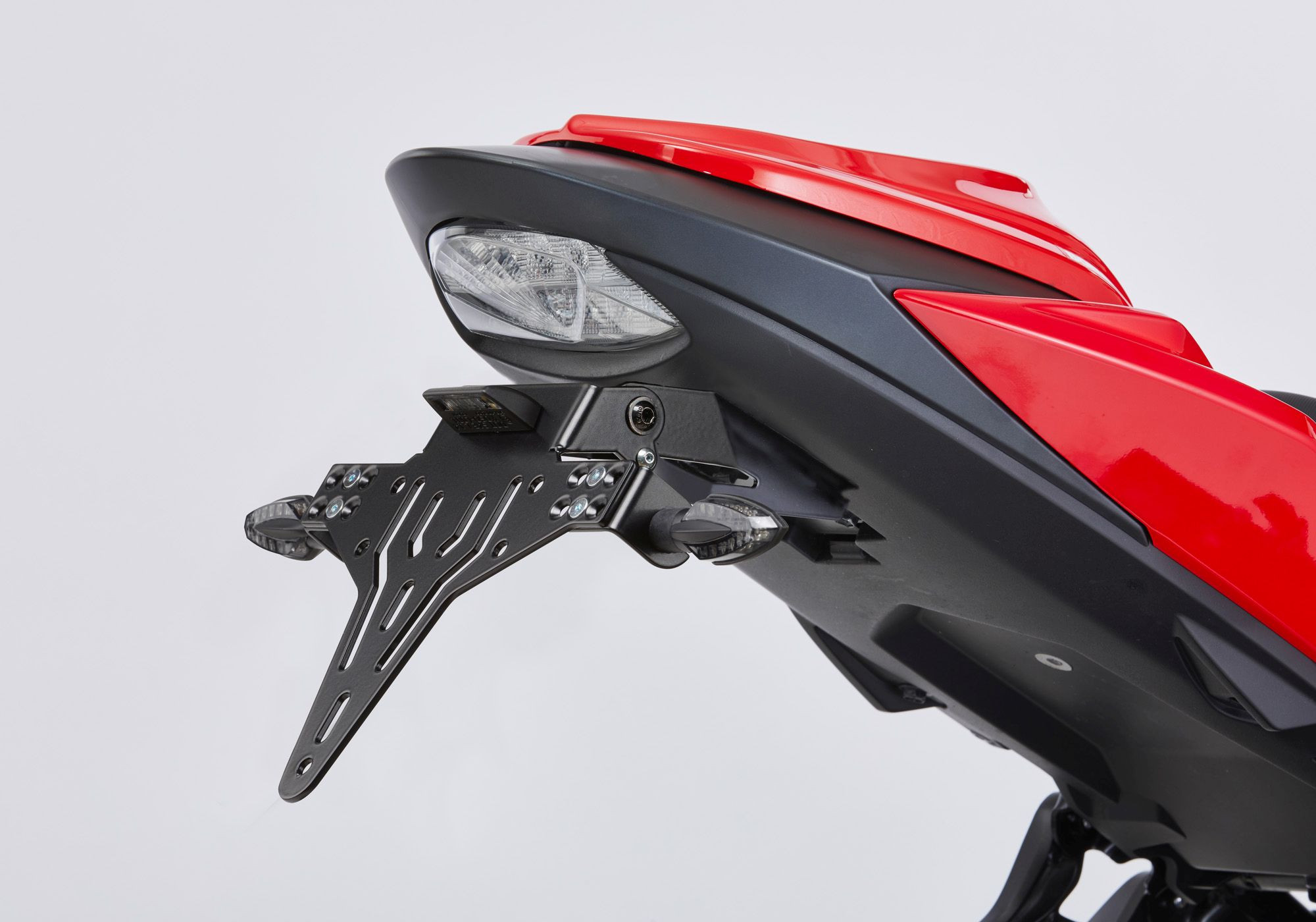 PROTECH V-SHAPE Kennzeichenhalterset schwarz passt für SUZUKI GSX-S 750(17-21)