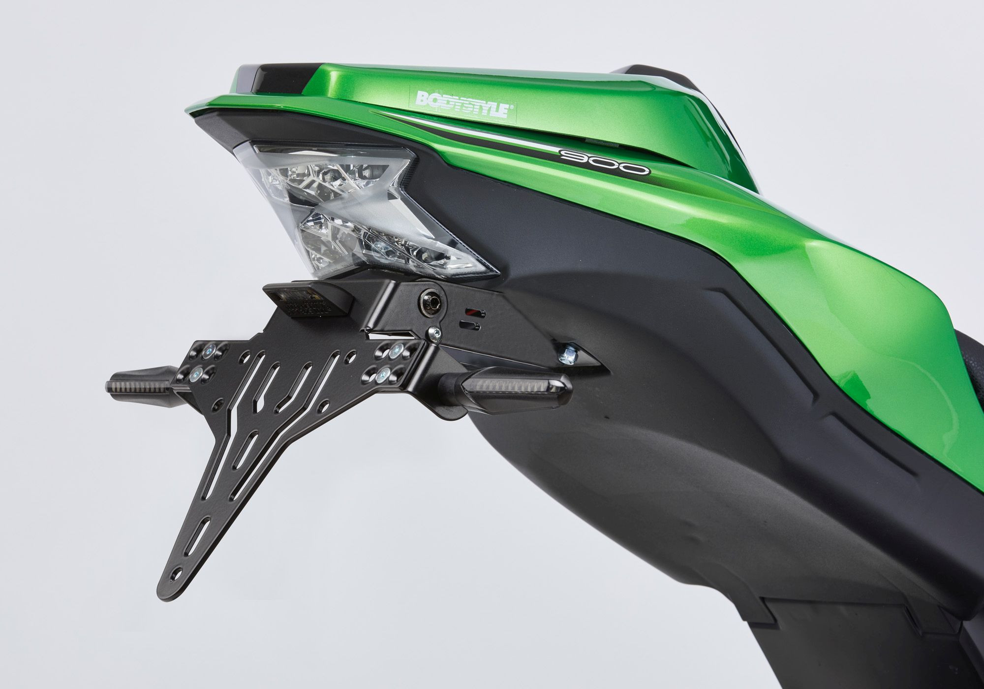 PROTECH V-SHAPE Kennzeichenhalterset schwarz passt für KAWASAKI Z H2(20-22)/Z H2