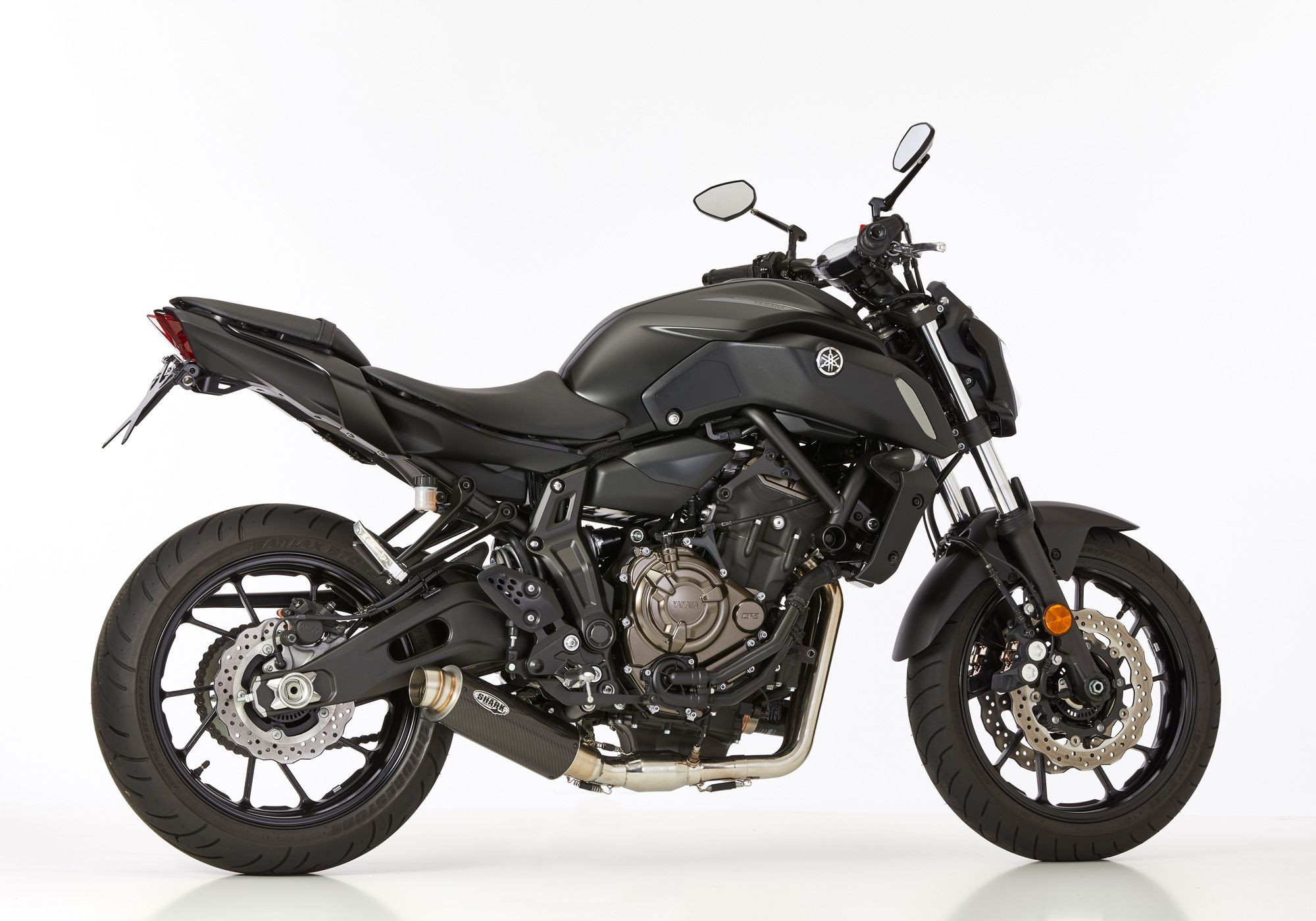 SHARK SRC 4 Auspuffanlage Short Carbon EG-BE passt für Yamaha MT-07, Tracer 7/GT, XSR700