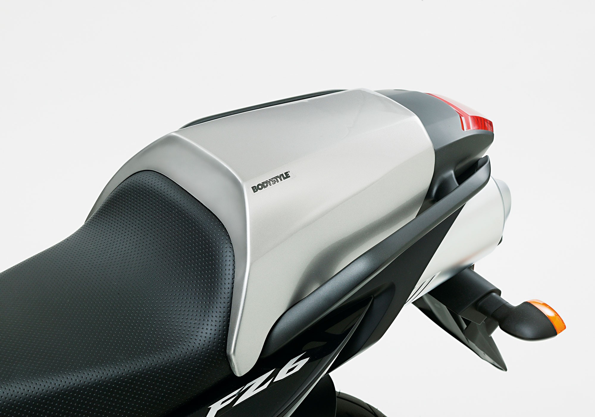 BODYSTYLE Sportsline Sitzkeil unlackiert ABE passt für YAMAHA FZ6(04-06)/FZ6(07-