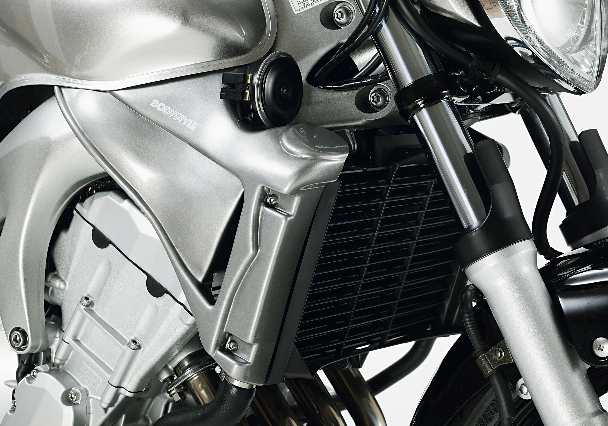 BODYSTYLE Sportsline Kühlerseitenverkleidung unlackiert passt für Yamaha FZ6, FZ6 S2