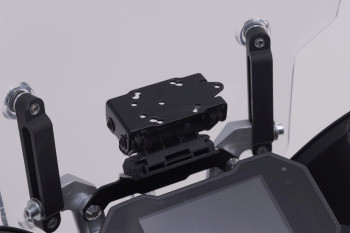 SW-Motech Navi-Halter im Cockpit Schwarz passt für VOGE 650 DS/X(21-)
