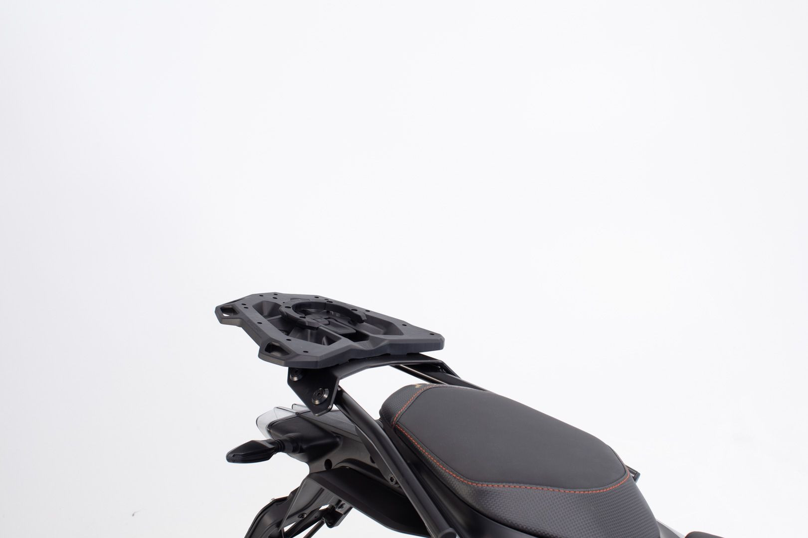 SW-Motech EVO Tankring für STREET-RACK Gepäckträger Schwarz für EVO Tankrucksäcke Mit Adapterplatte