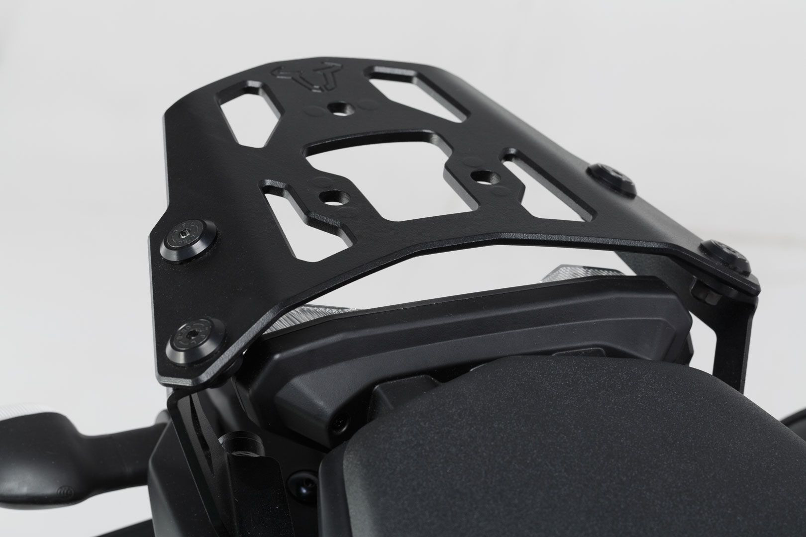 SW-Motech ALU-RACK Gepäckträger Schwarz passt für Yamaha MT-09(13-16)