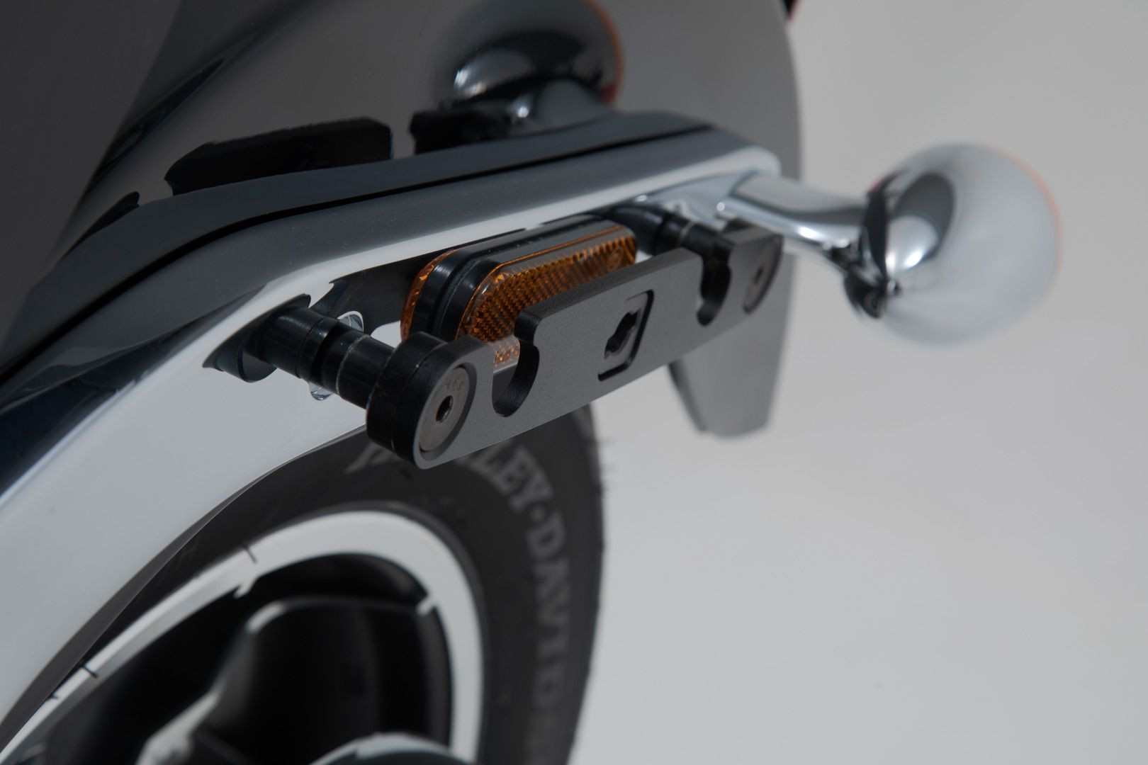 SW-Motech SLH Seitenträger LH2 links passt für Harley-Davidson Softail  Low Rider/S(17-)für LH2