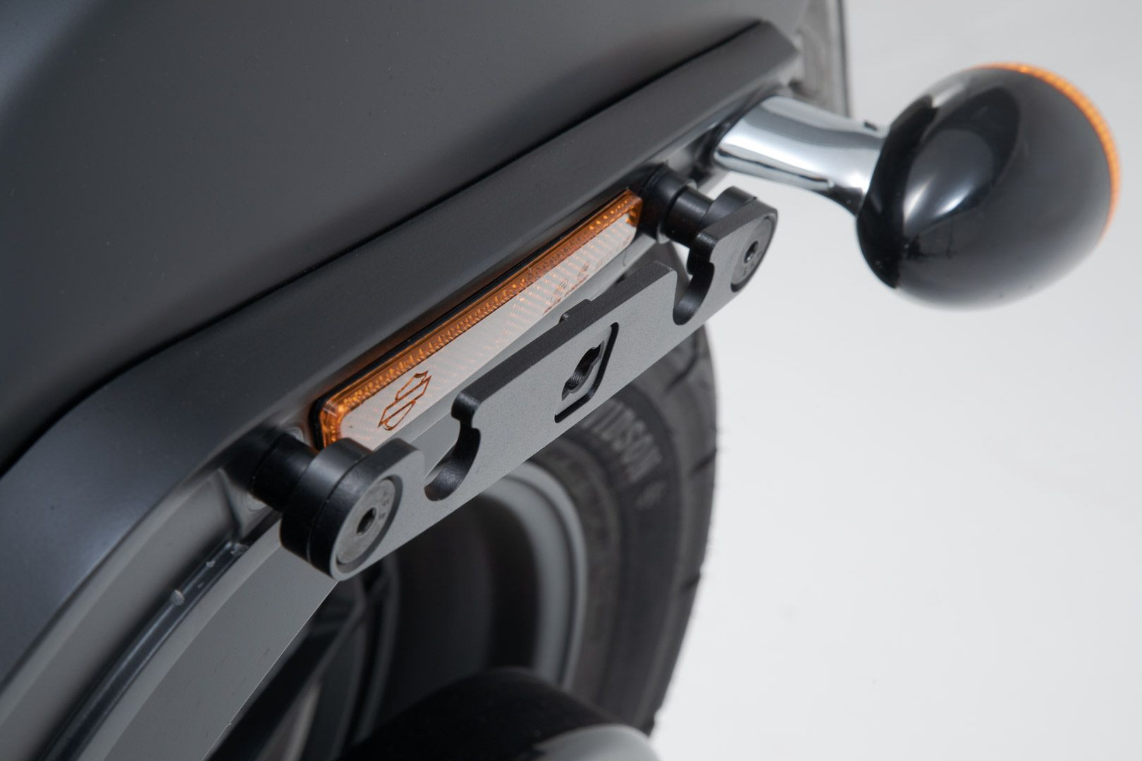 SW-Motech SLH Seitenträger LH2 links passt für Harley-Davidson Softail  Fat Bob/S(17-)für LH2