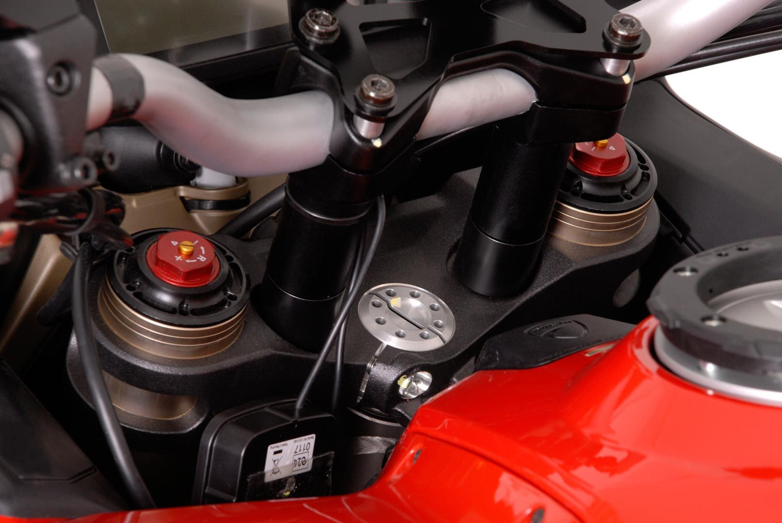 SW-Motech Lenkererhöhung H=30 mm Schwarz passt für Ducati Multistrada 1200(10-14)/1260(17-)