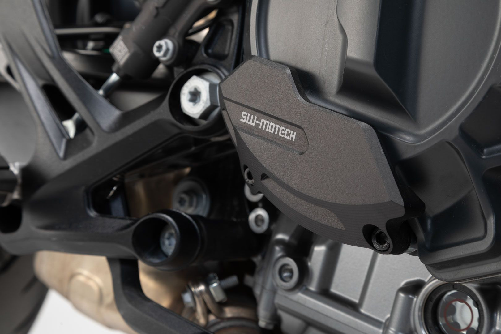 SW-Motech Motorgehäusedeckel-Schutz passt für KTM 790 Duke, 890 Duke R, 890 SM T