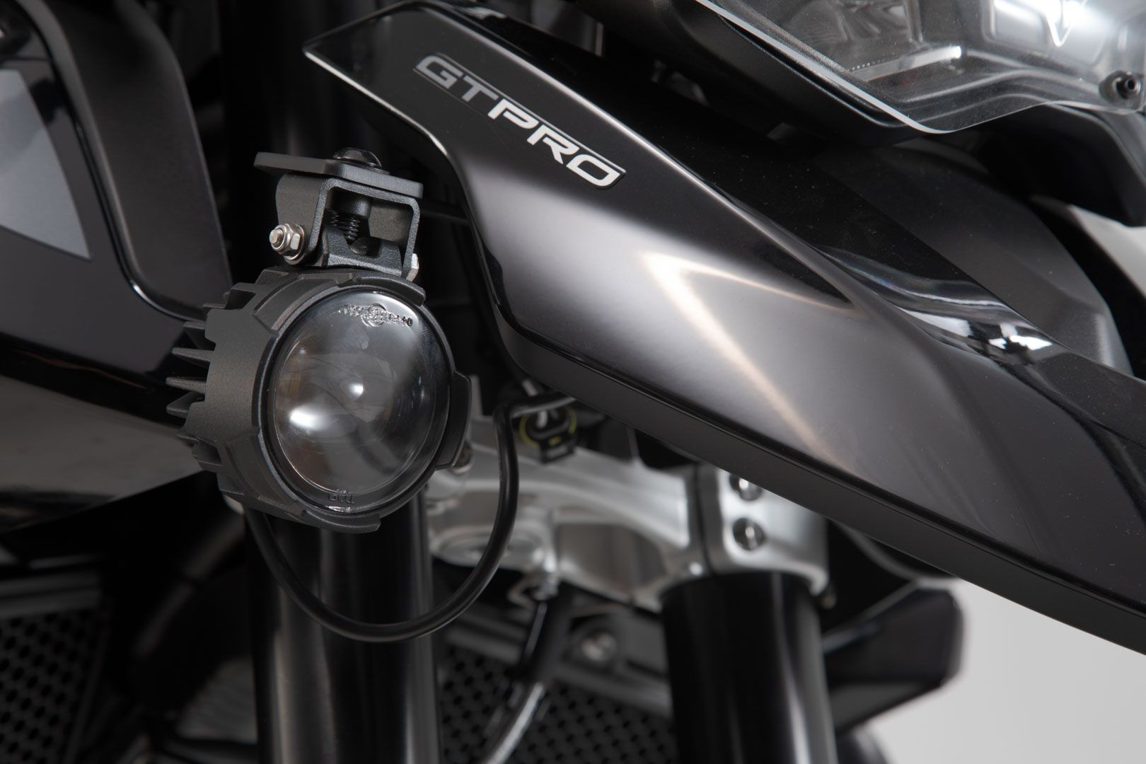SW-Motech EVO Fernscheinwerfer-Kit Schwarz  passt für Triumph Tiger 900/GT/Rally/Pro(19-23)