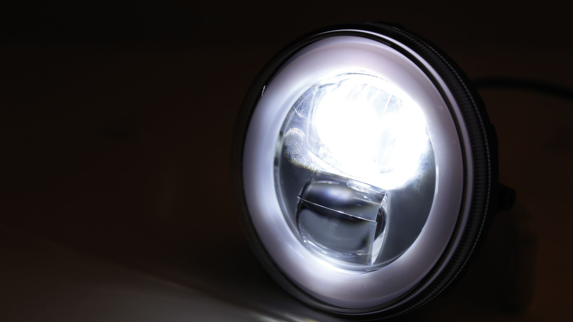 HIGHSIDER LED Scheinwerfer FLAT TYP 9 mit Standlichtring, chrom, untere Befestigung (Stück)