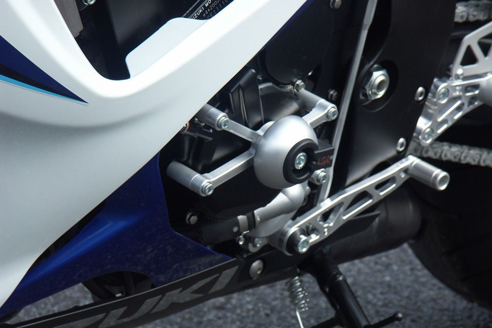 LSL Crash-Pad Montagekit Suzuki GSX-R 600/750, 06-10 (Stück)