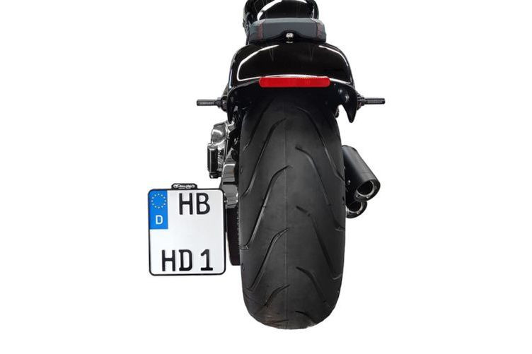 HeinzBikes Side Mount Kennzeichenhalter, schwarz, Softail 18-, D, inkl. LED Kennzeichenbeleuchtung (Stück)