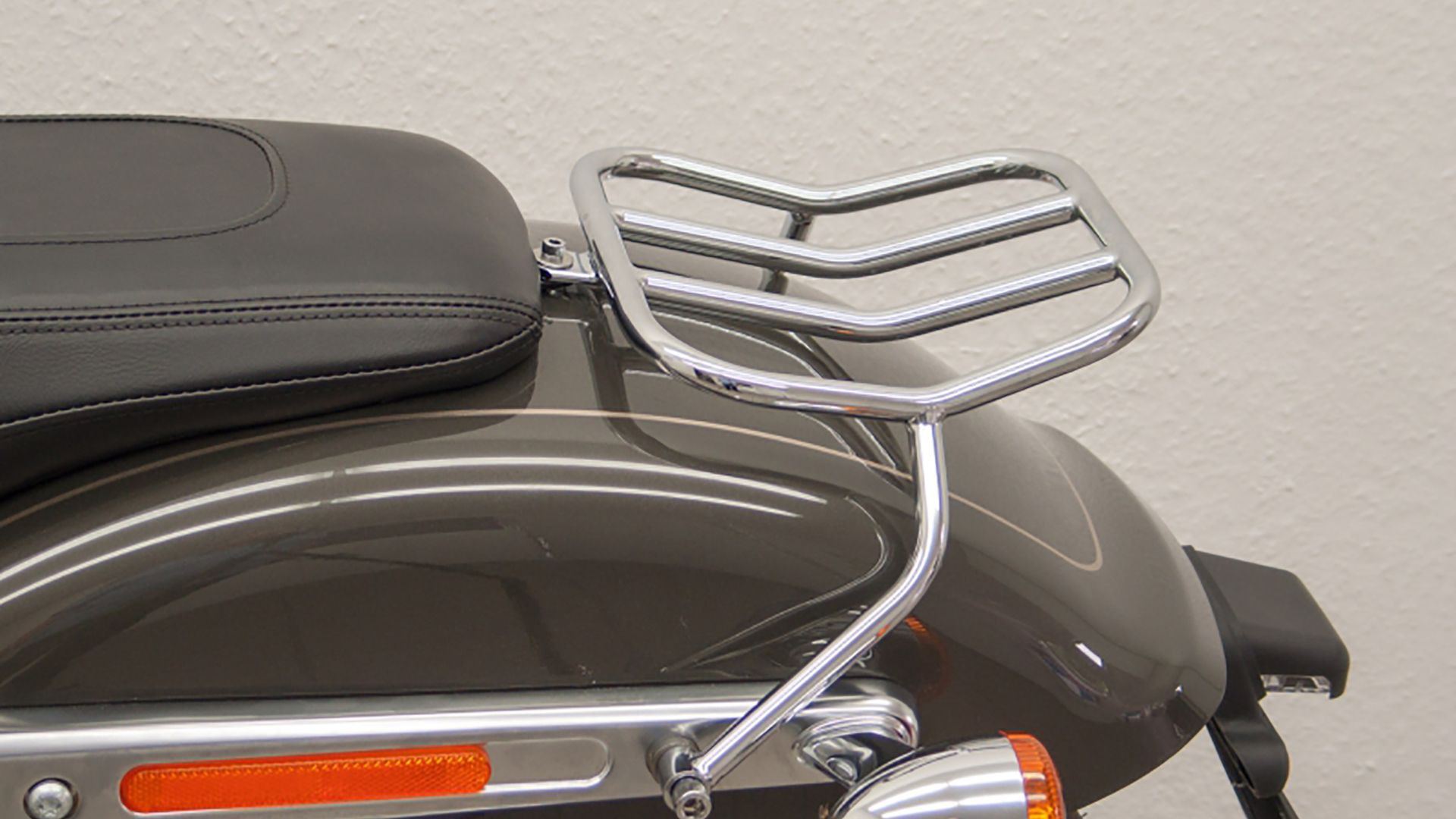 FEHLING Rearrack HD Softail Deluxe/Softail Heritage Classic/Softail Fat Boy/Breakout (Stück)