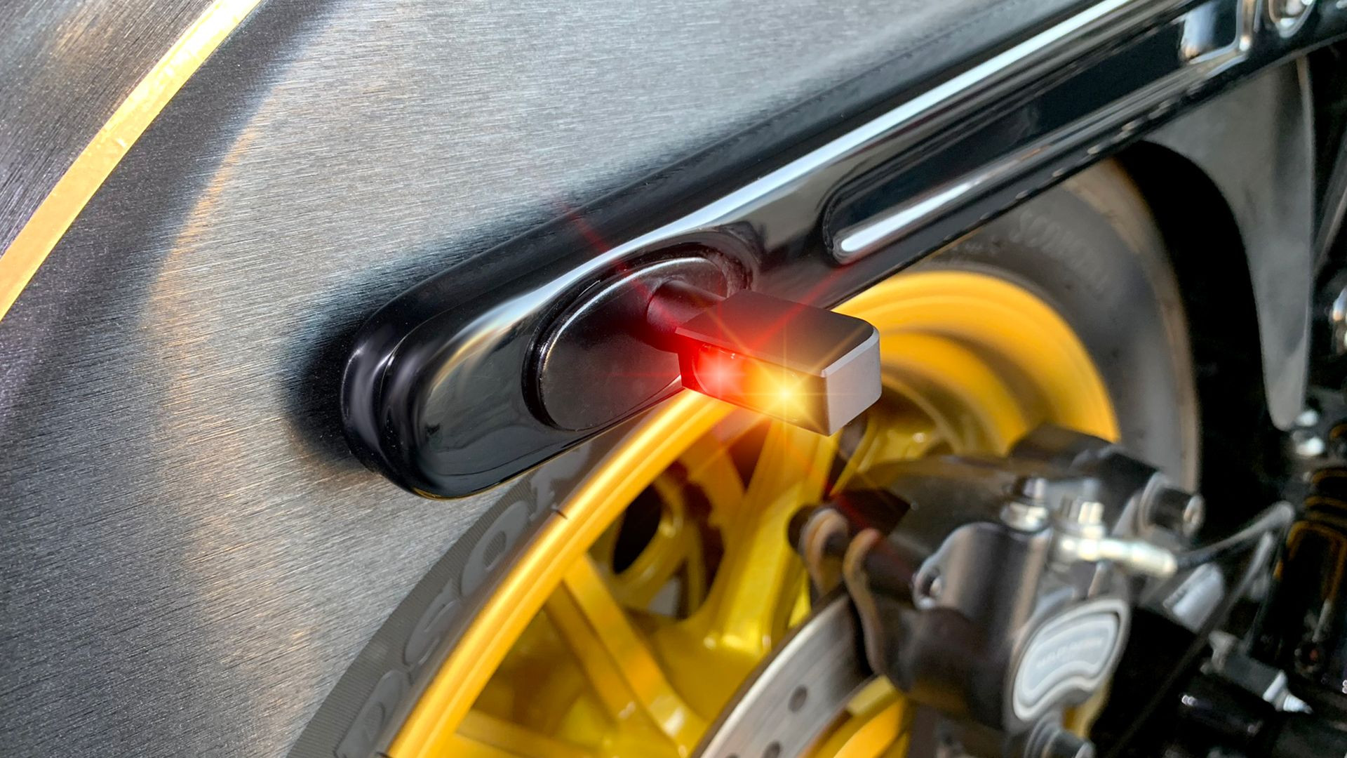 HeinzBikes BLOKK-Line Series MICRO 3in1 SMD Blinker, Multifit alle Marken und Modelle, verschied. Farben (Paar)