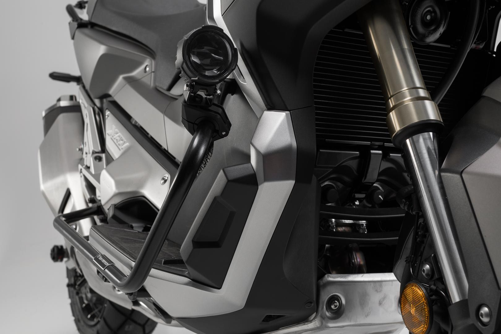 SW-Motech Sturzbügel Schwarz passt für Honda X-ADV(16-20)