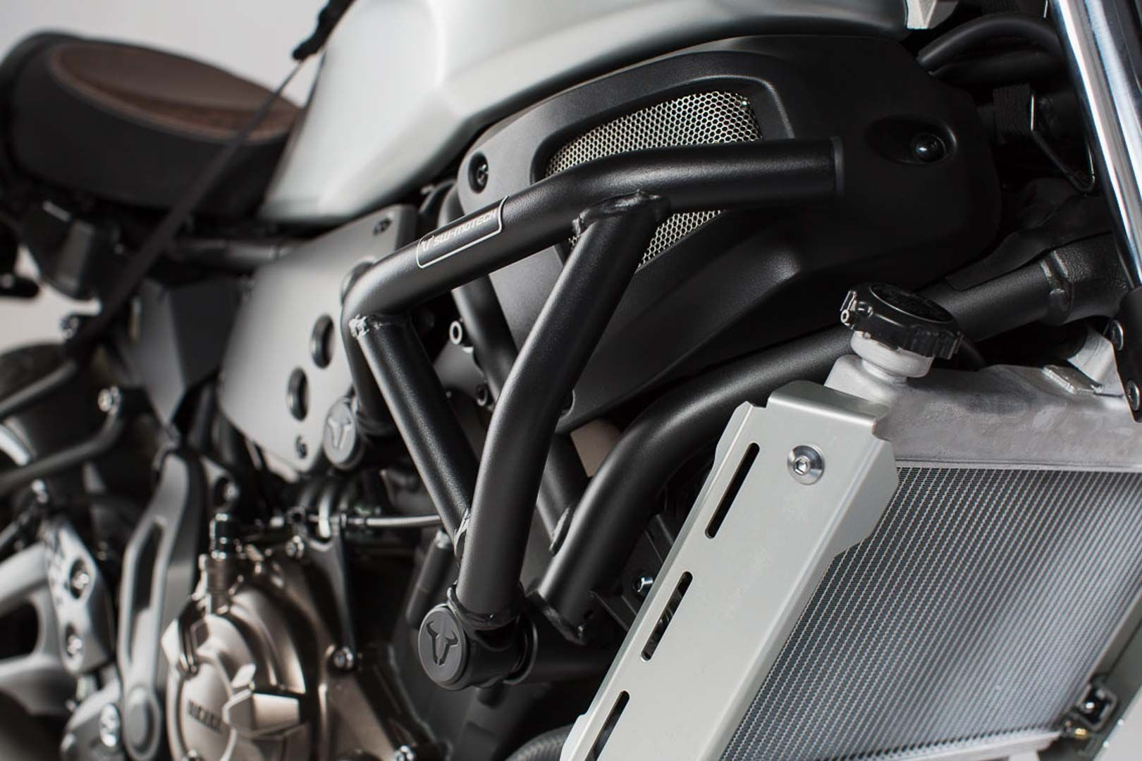 SW-Motech Sturzbügel schwarz Yamaha XSR700(15-) Satz