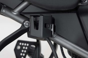 SW-Motech Bremsflüssigkeitsbehälter-Schutz Schwarz passt für Harley-Davidson Pan America(21-)
