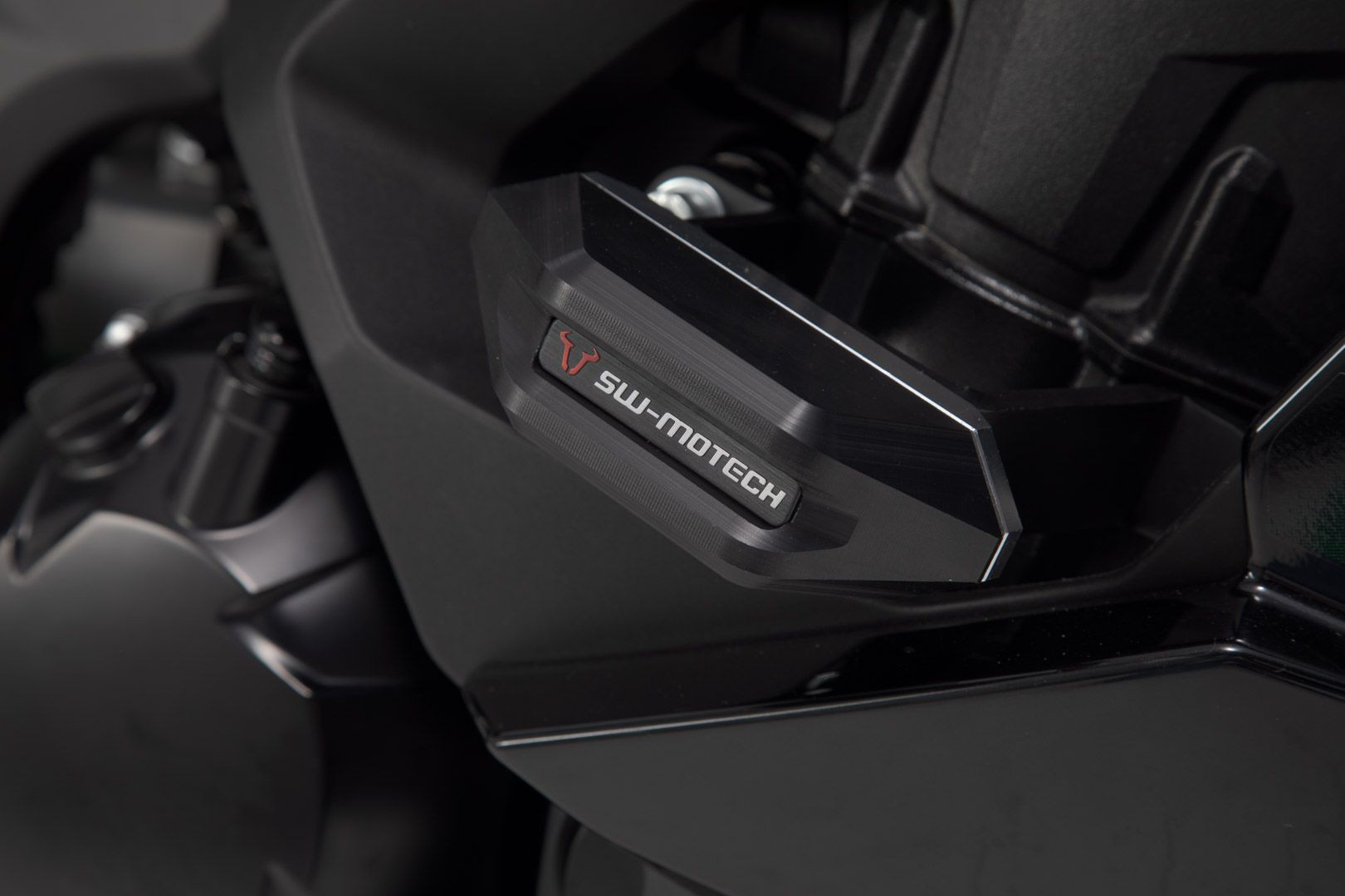 SW-Motech Sturzpad-Kit Schwarz passt für Kawasaki Ninja 1000SX(19-)
