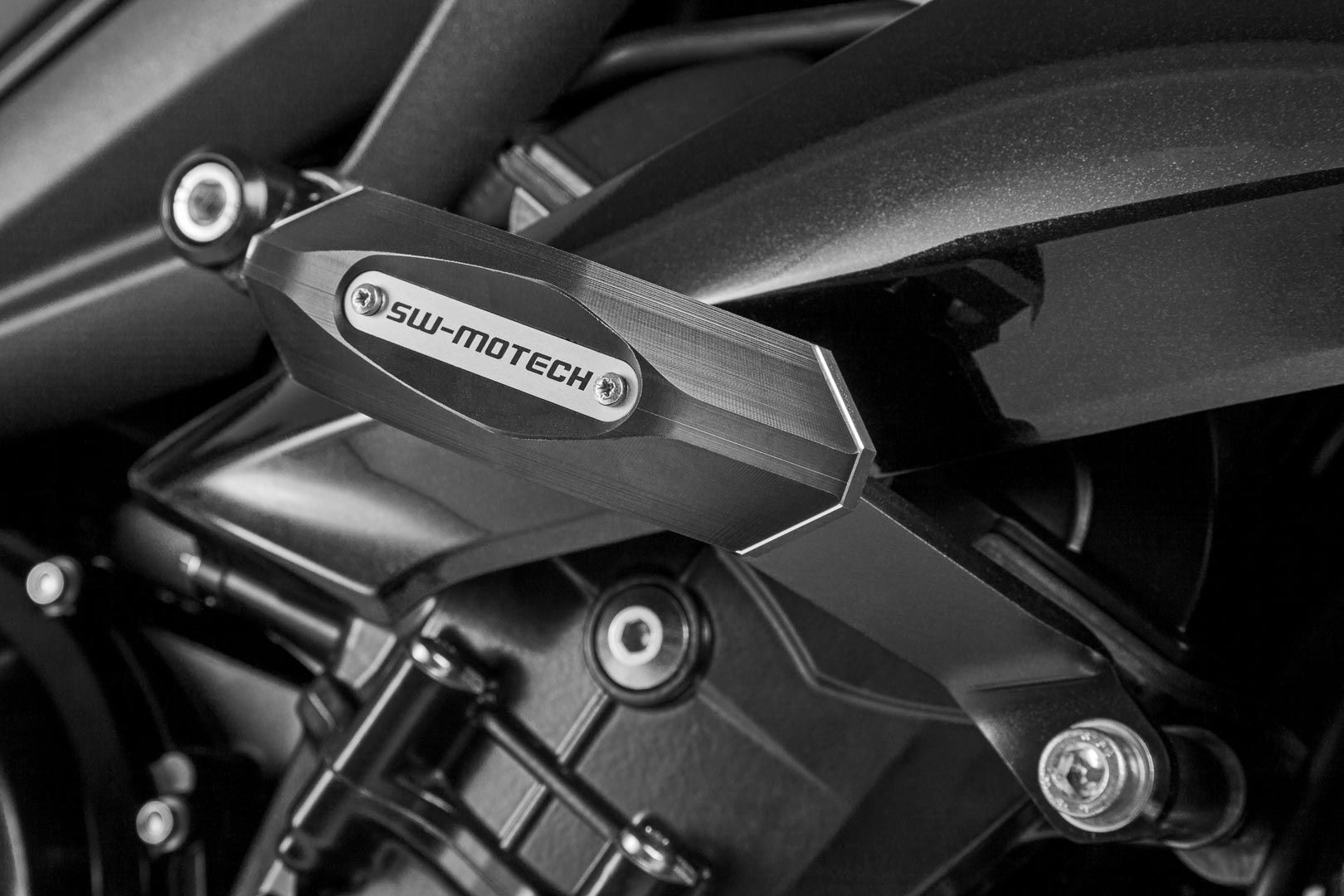SW-Motech Sturzpad-Kit Schwarz passt für Triumph Street Triple(12-)/Rx(15-)